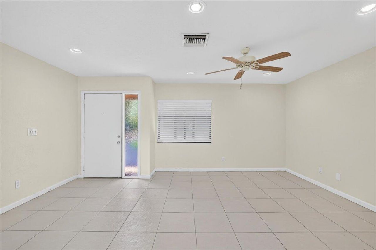 10100 NW 71st Place, Tamarac, FL 33321 Photo