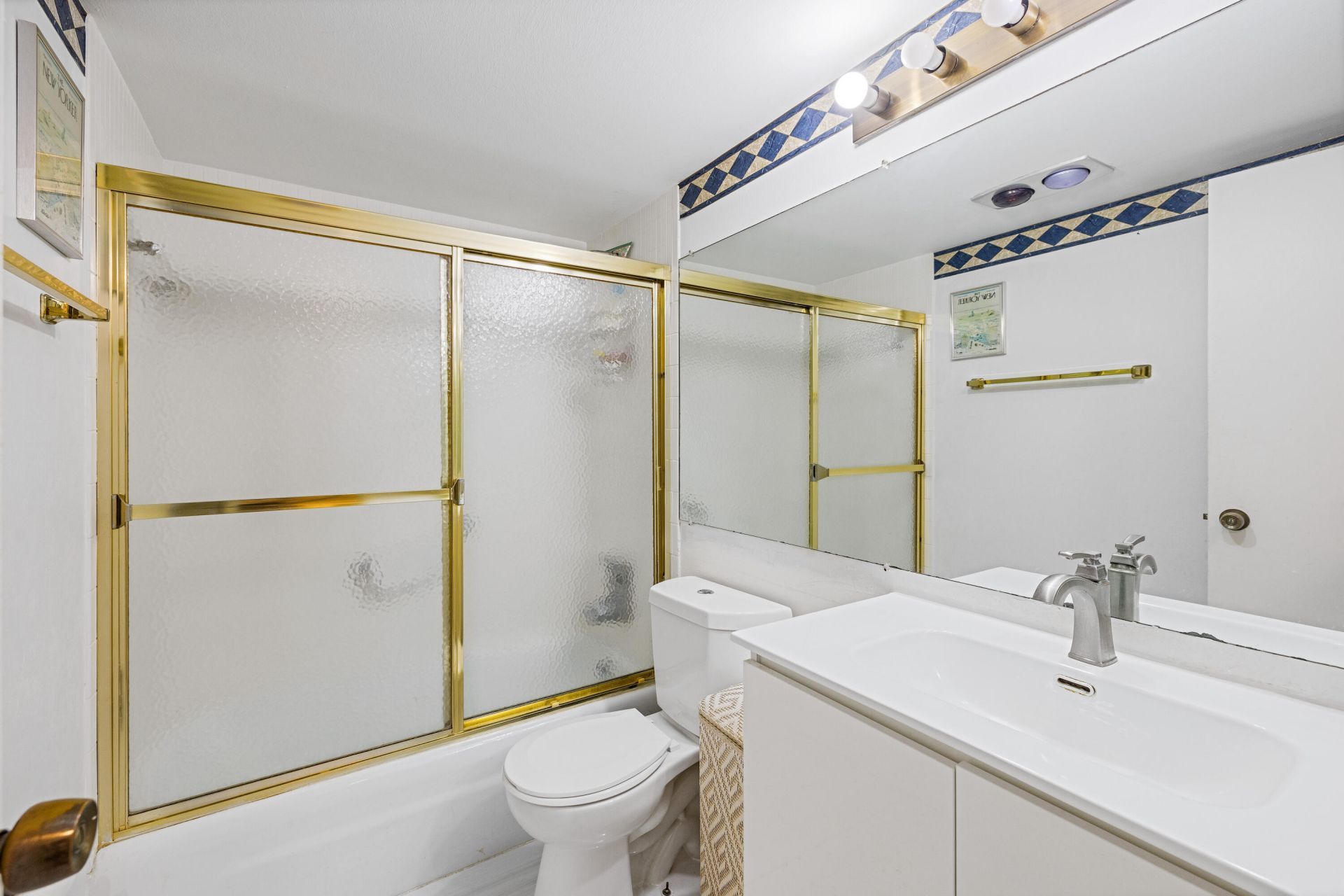 1200 Hibiscus Avenue, Unit 201, Pompano Beach, FL 33062 Photo