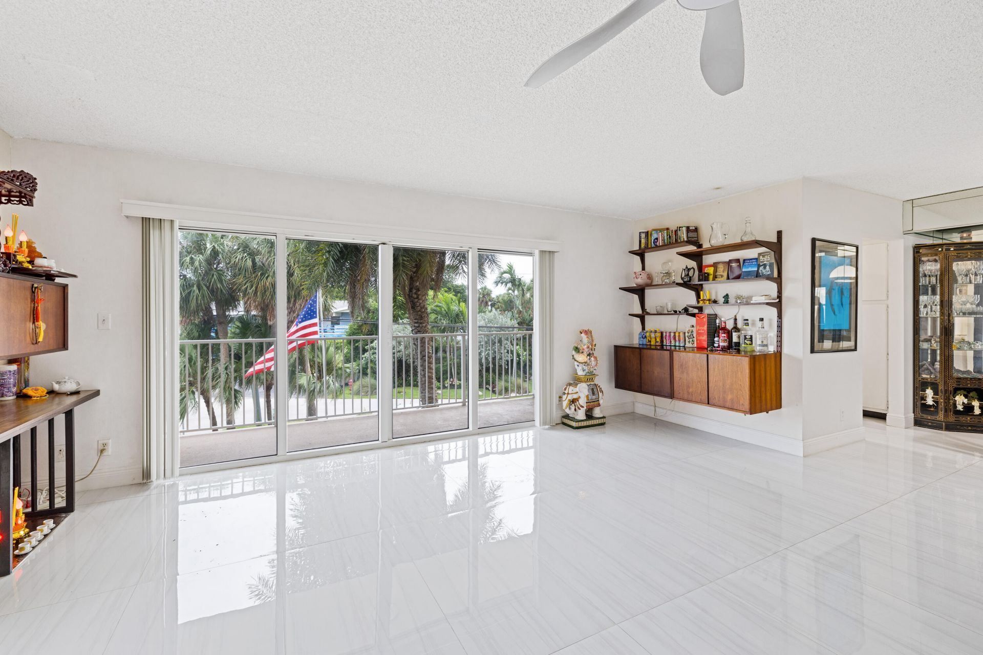 1200 Hibiscus Avenue, Unit 201, Pompano Beach, FL 33062 Photo