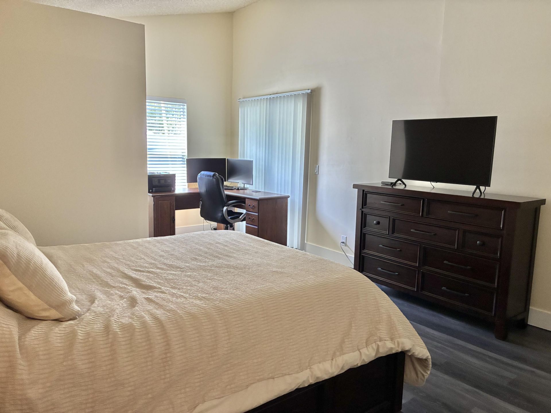 4692 Lakeside Circle, West Palm Beach, FL 33417 Photo