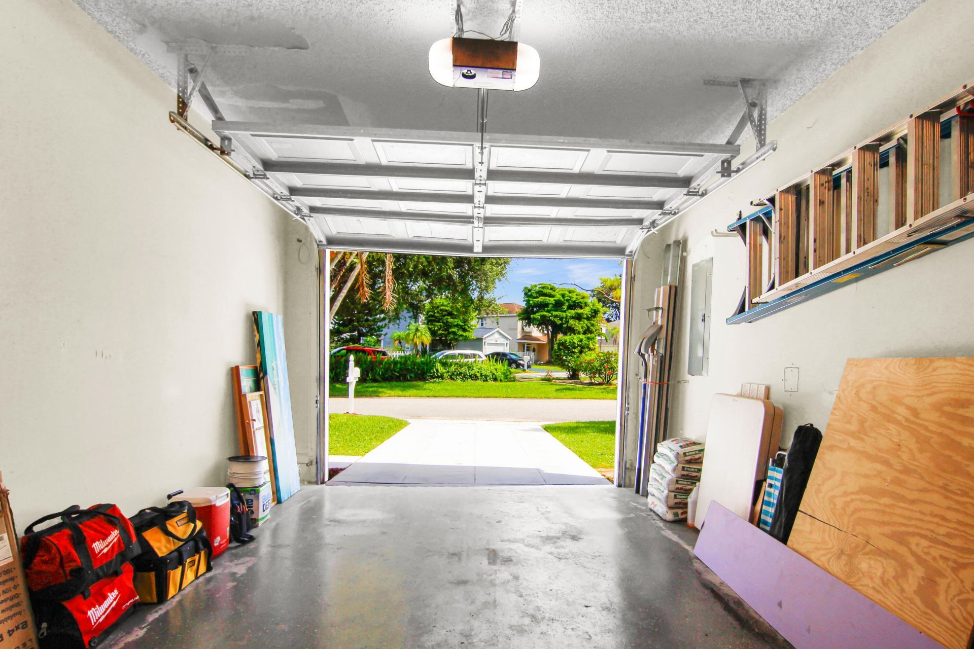 4692 Lakeside Circle, West Palm Beach, FL 33417 Photo