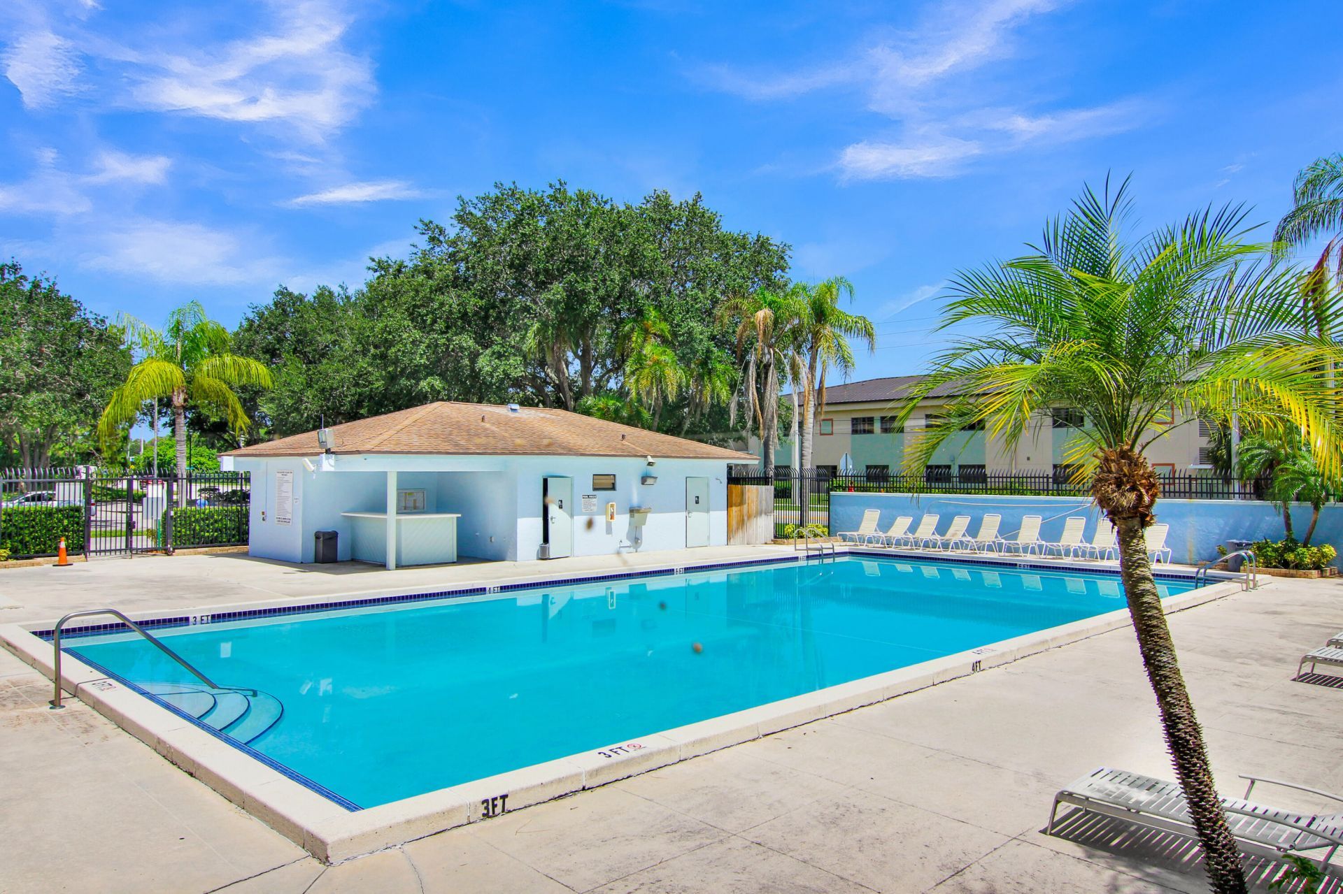 4692 Lakeside Circle, West Palm Beach, FL 33417 Photo