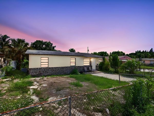 1511 W 32nd Street, West Palm Beach, FL 33404