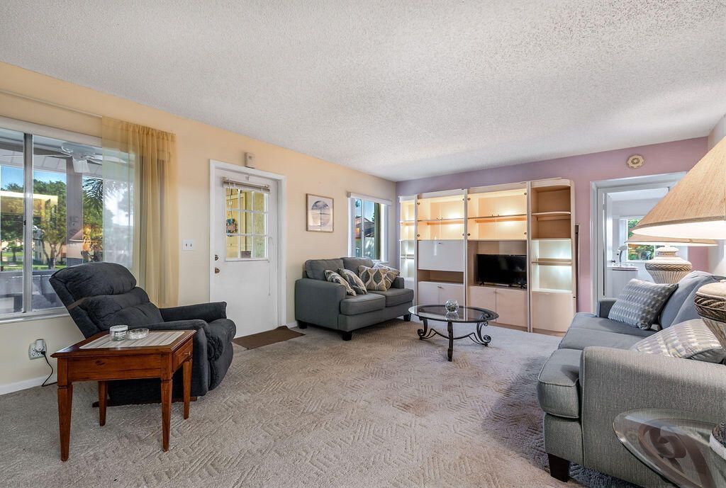 141 Lake Pine Circle, Unit A-2, Greenacres, FL 33463 Photo