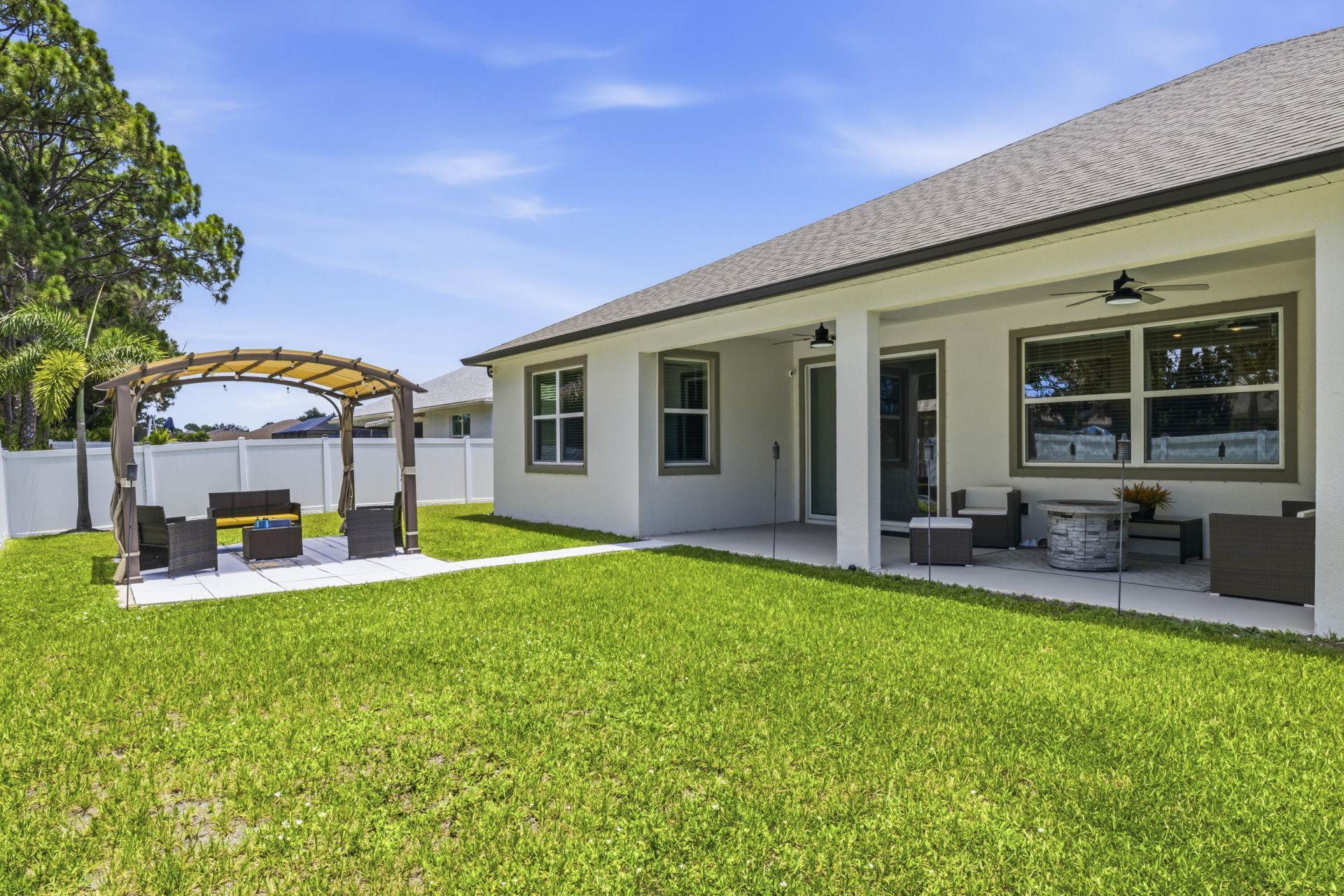 179 SW De Gouvea Terrace, Port Saint Lucie, FL 34984 Photo