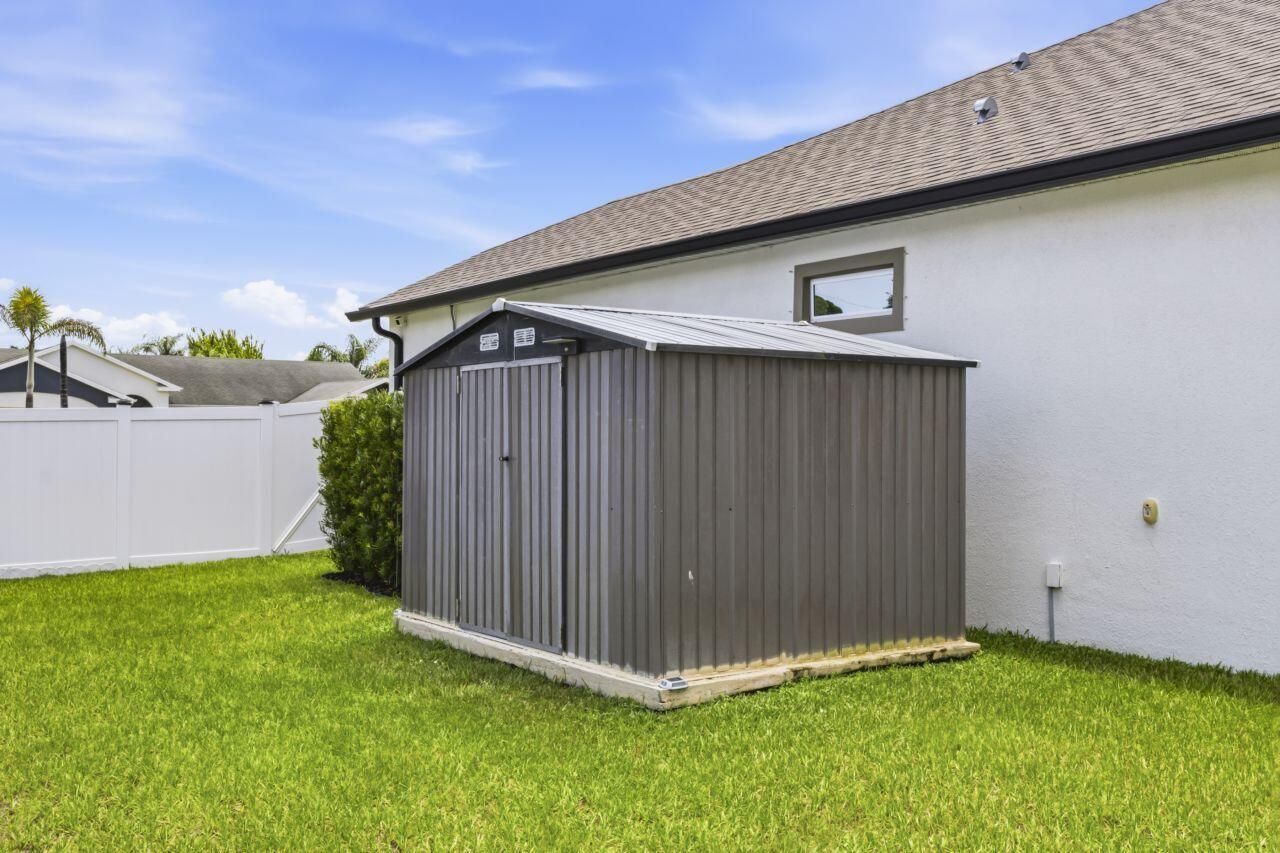 179 SW De Gouvea Terrace, Port Saint Lucie, FL 34984 Photo