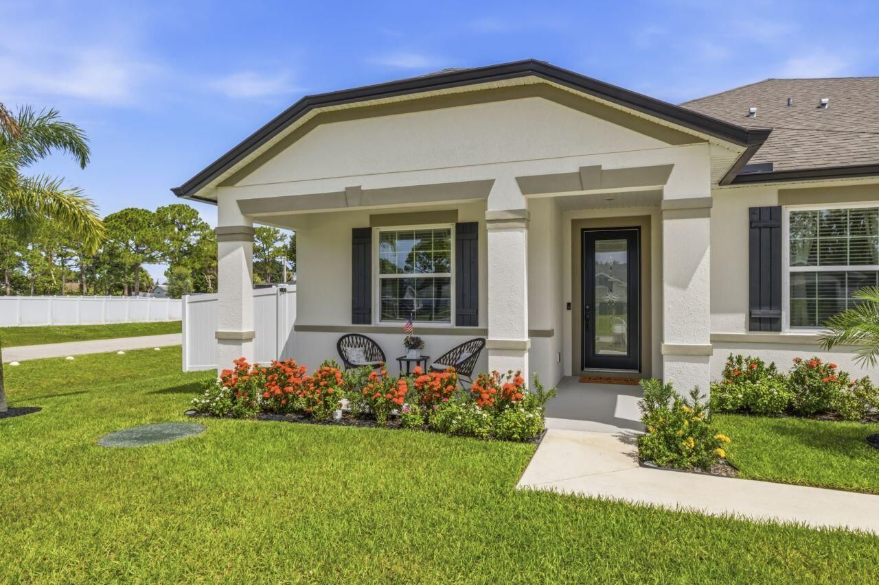 179 SW De Gouvea Terrace, Port Saint Lucie, FL 34984 Photo