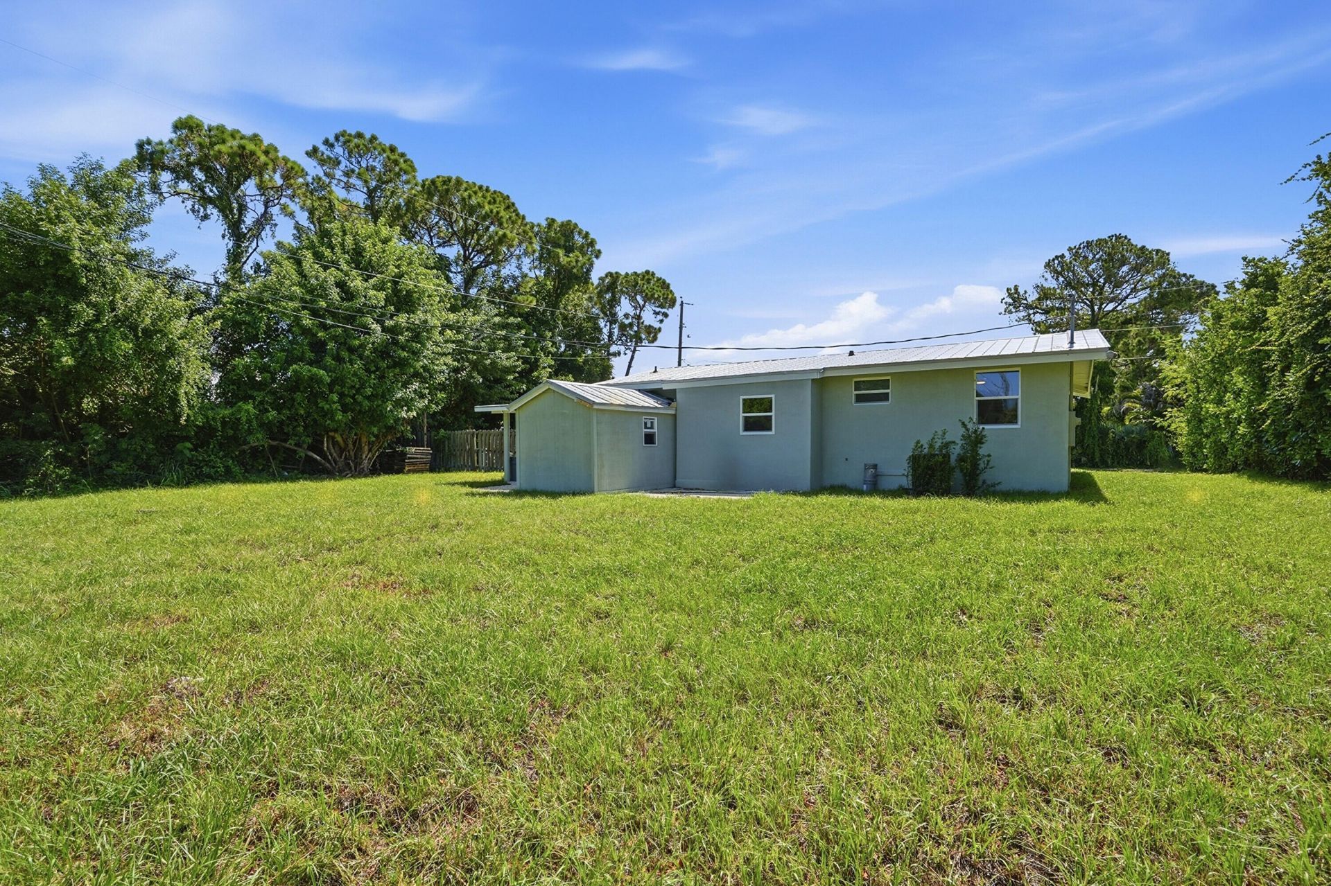 5926 SE Inez Avenue, Stuart, FL 34997 Photo