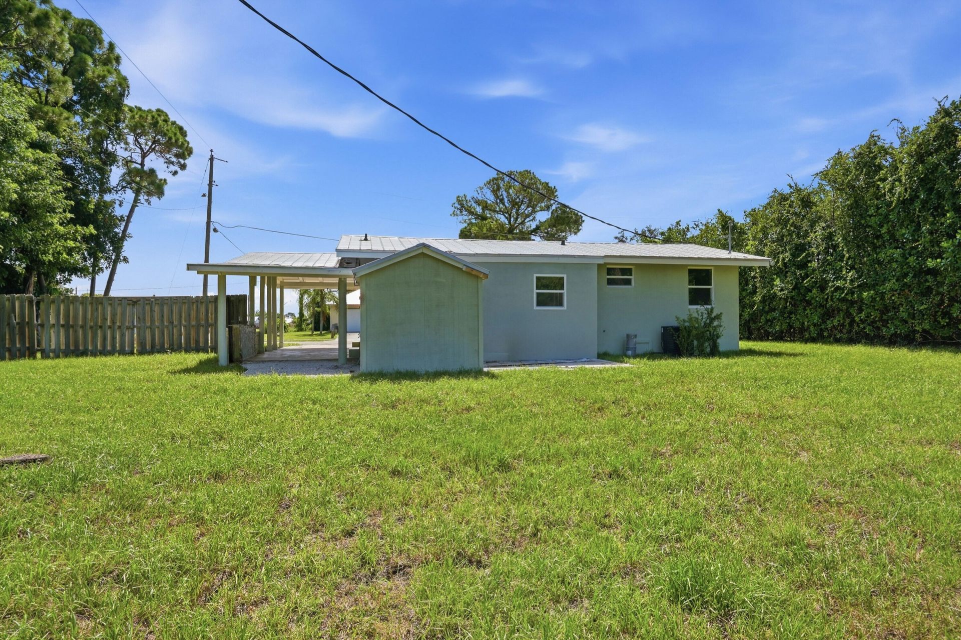 5926 SE Inez Avenue, Stuart, FL 34997 Photo