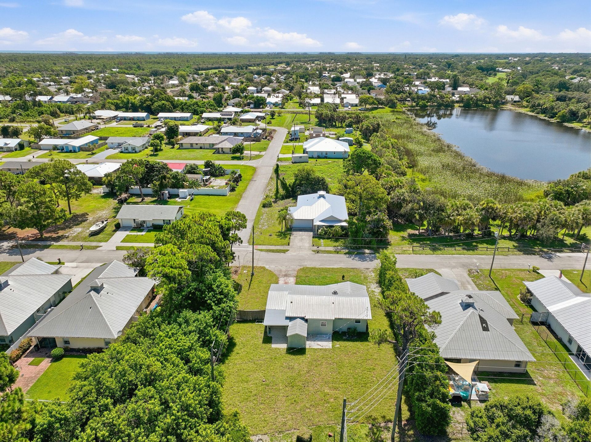 5926 SE Inez Avenue, Stuart, FL 34997 Photo