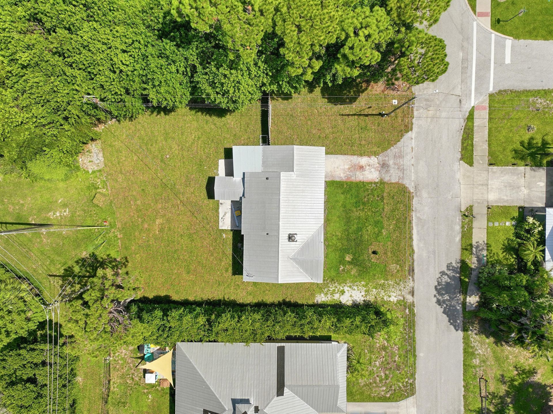 5926 SE Inez Avenue, Stuart, FL 34997 Photo