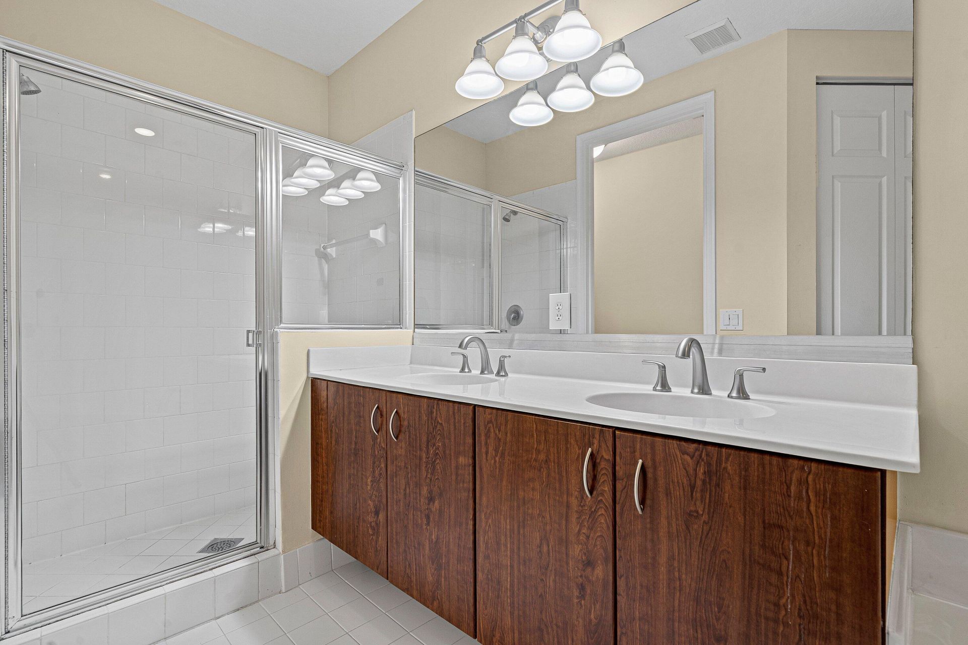 6272 S Military Trail, Unit 203, Lake Worth, FL 33463 Photo