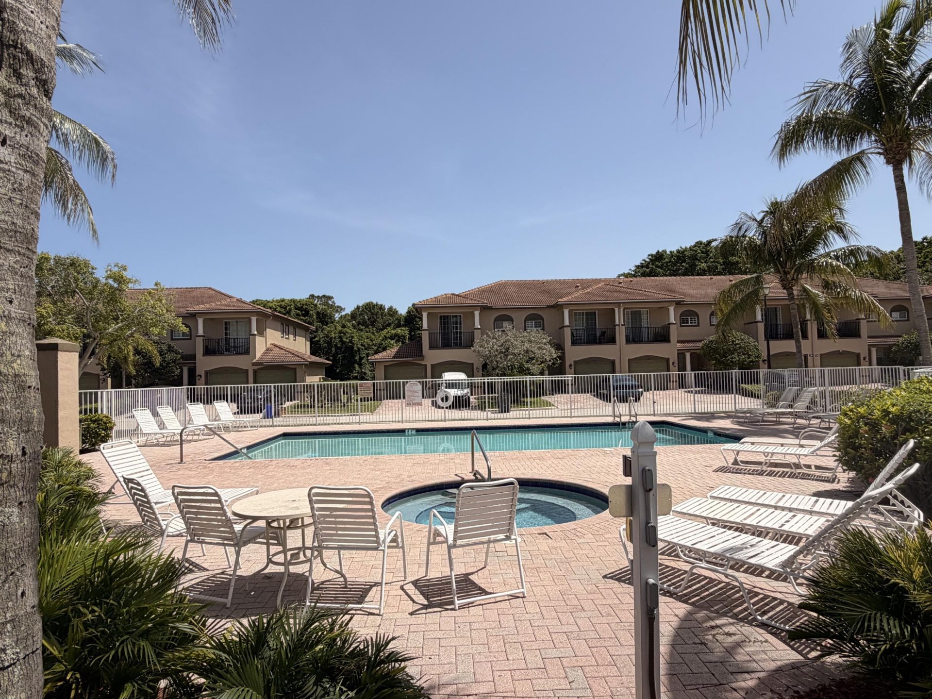 6272 S Military Trail, Unit 203, Lake Worth, FL 33463 Photo