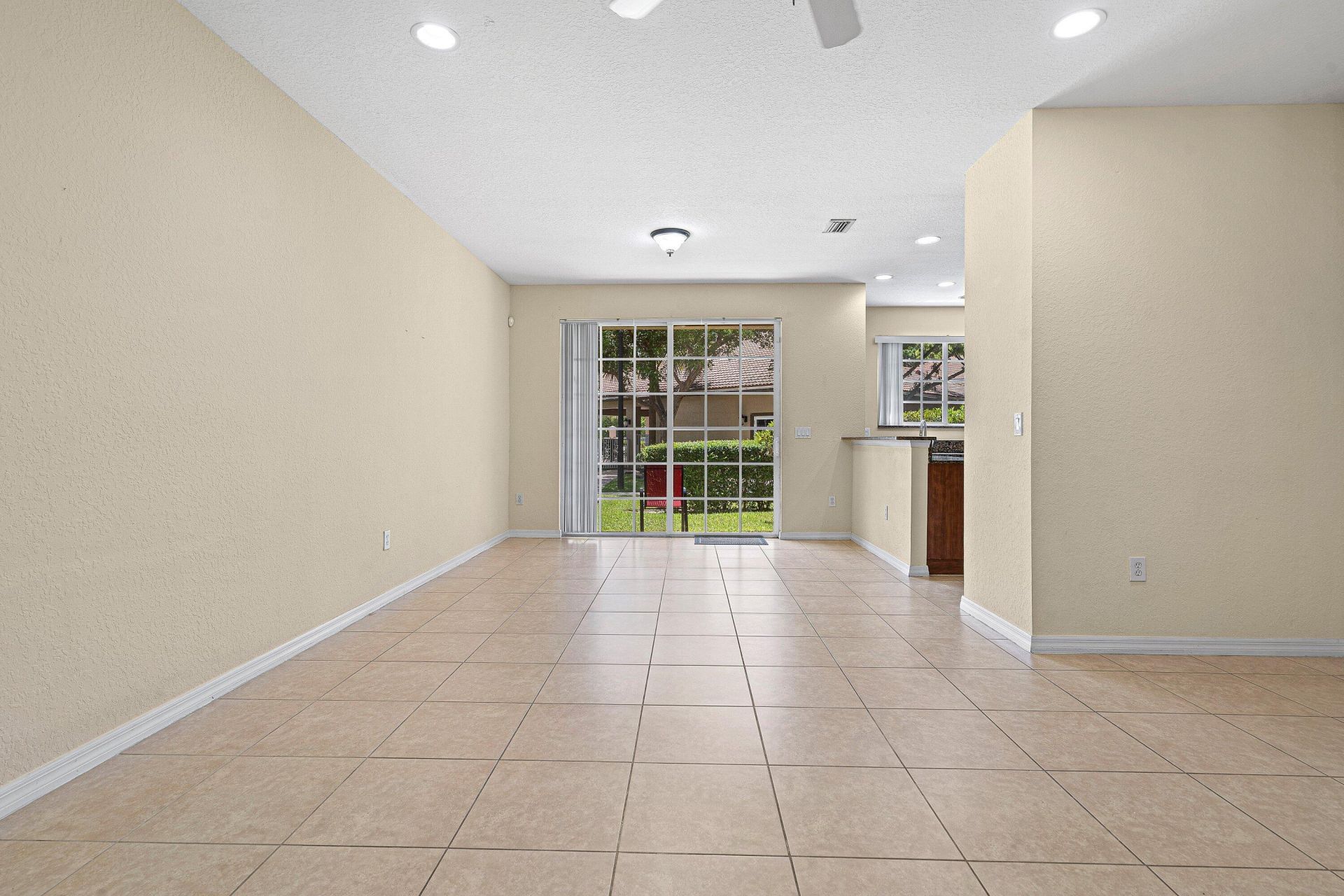 6272 S Military Trail, Unit 203, Lake Worth, FL 33463 Photo