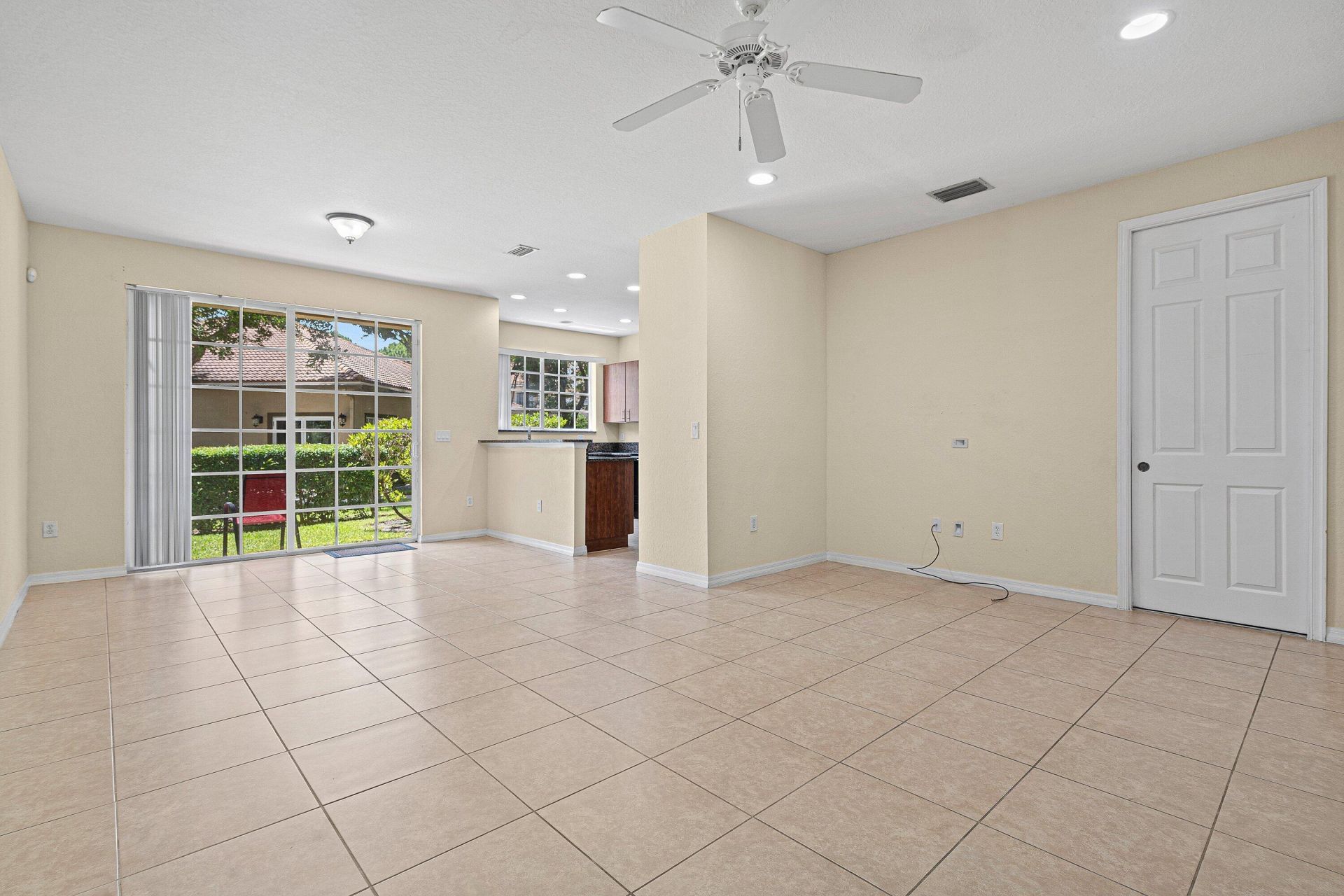 6272 S Military Trail, Unit 203, Lake Worth, FL 33463 Photo
