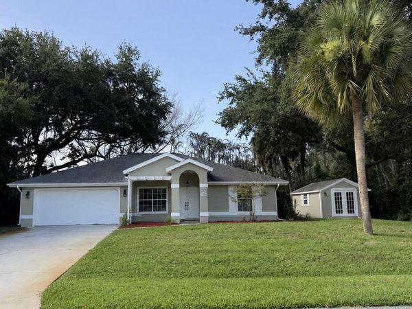 1290 5th Place, Vero Beach, FL 32962