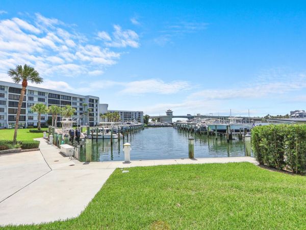 1648 Jupiter Cove Drive, Unit 214, Jupiter, FL 33469