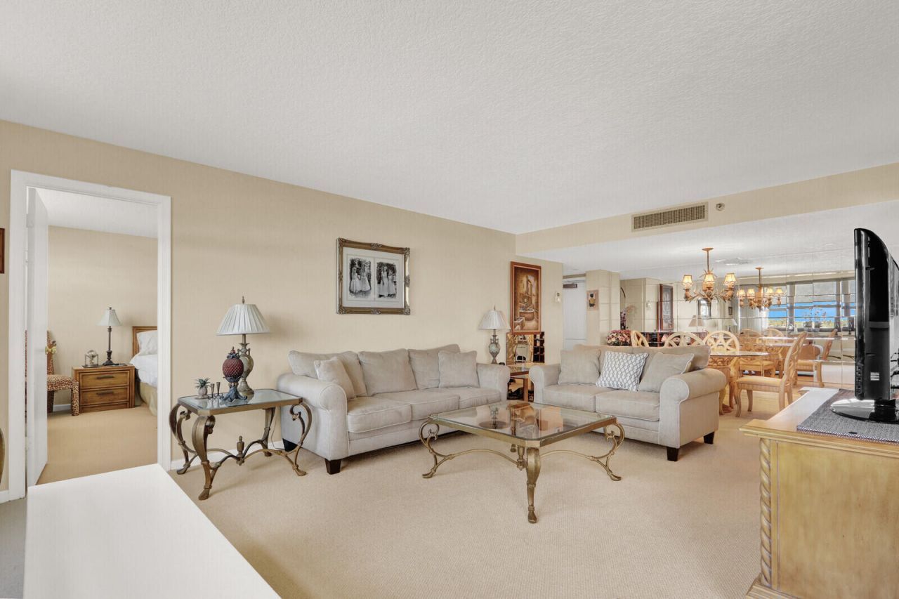 1648 Jupiter Cove Drive, Unit 214, Jupiter, FL 33469 Photo