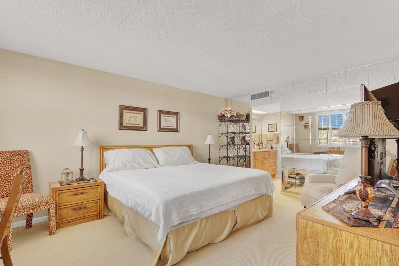 1648 Jupiter Cove Drive, Unit 214, Jupiter, FL 33469 Photo