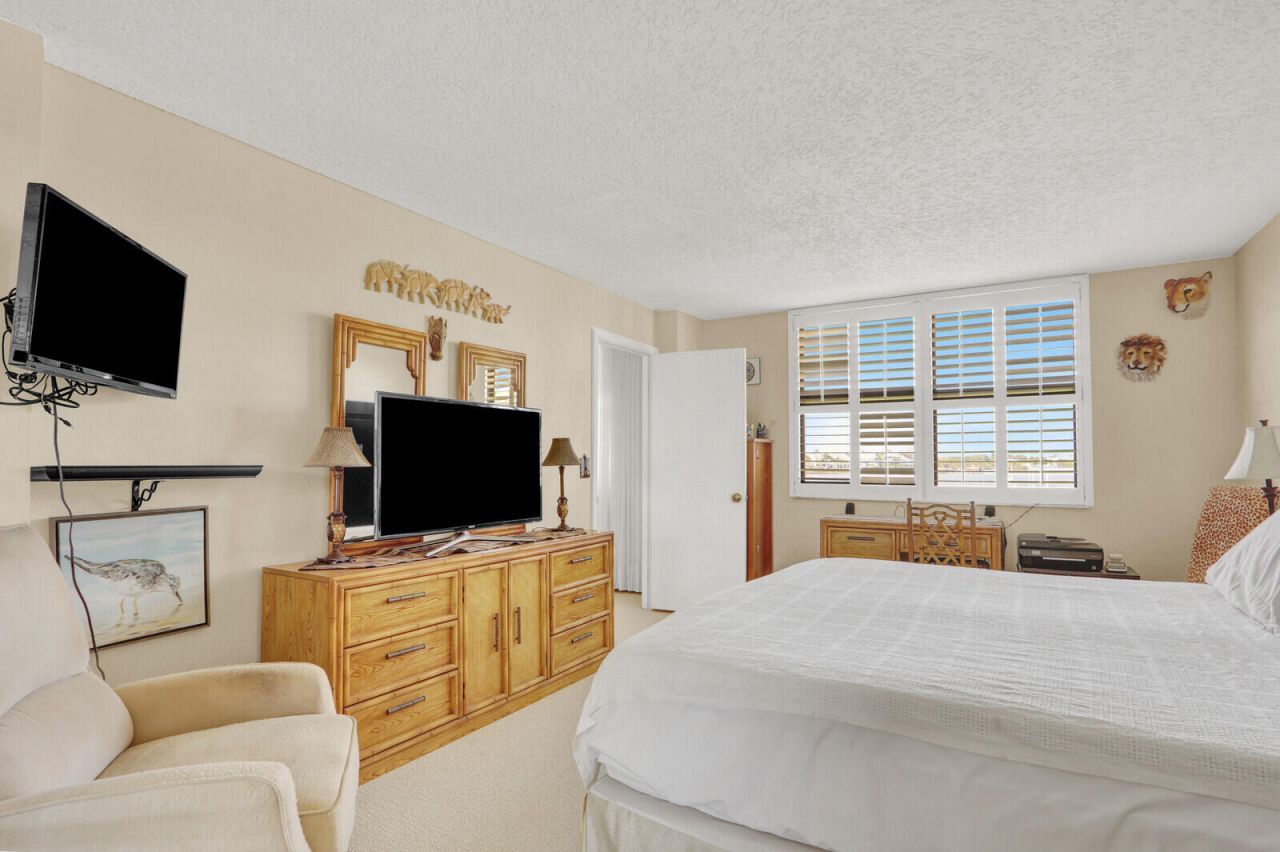 1648 Jupiter Cove Drive, Unit 214, Jupiter, FL 33469 Photo