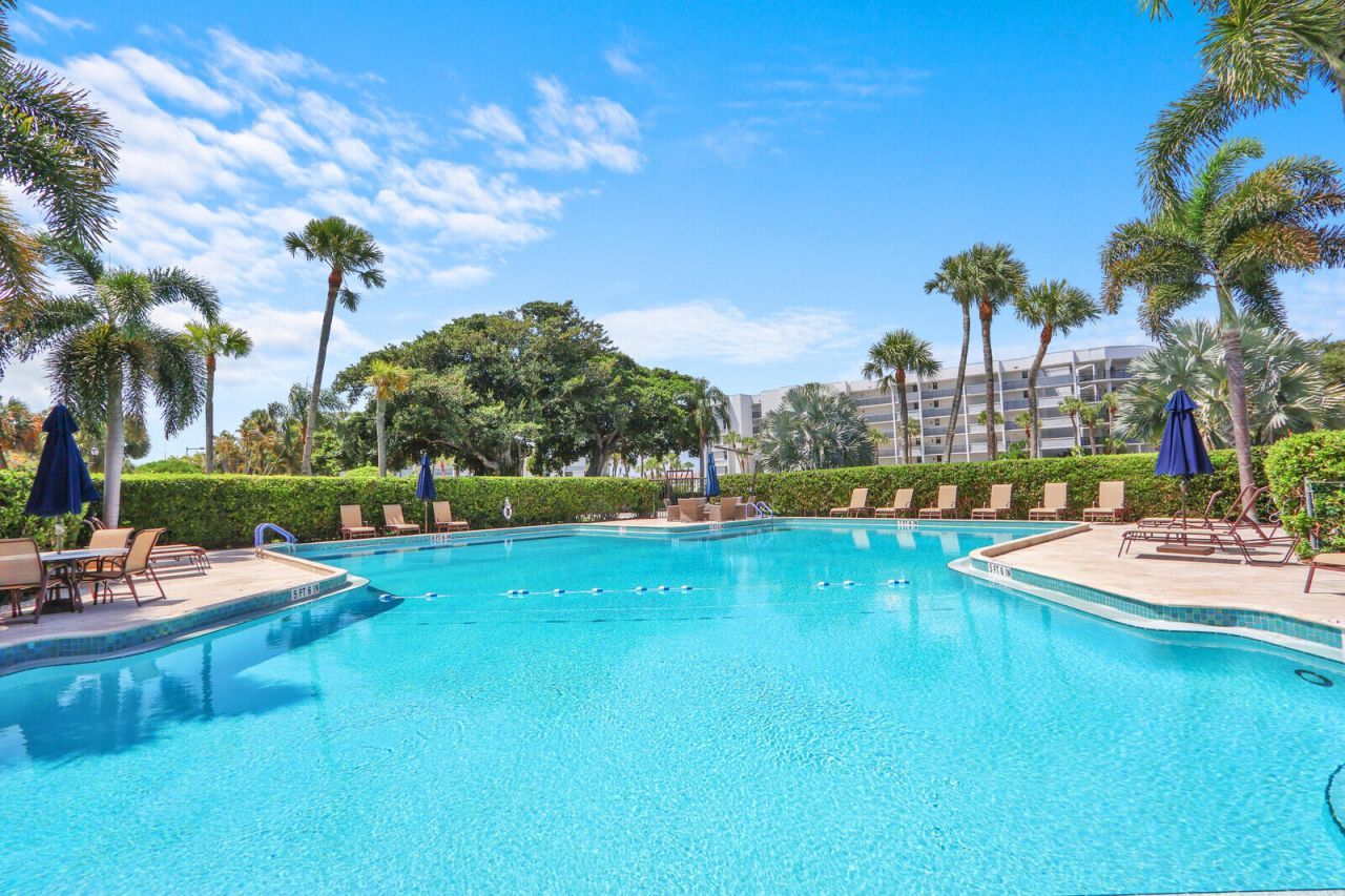 1648 Jupiter Cove Drive, Unit 214, Jupiter, FL 33469 Photo