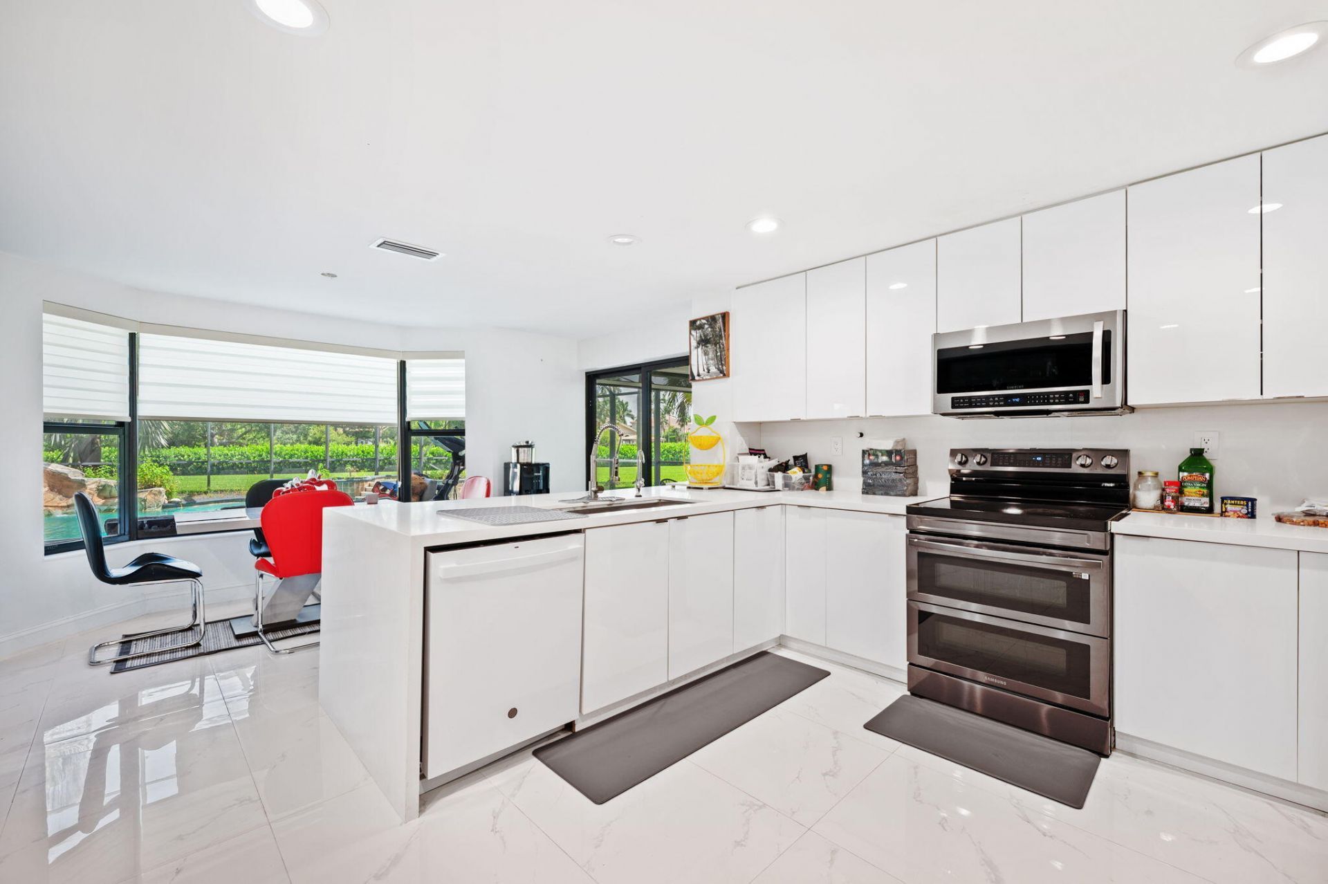 10641 SW 37th Place, Davie, FL 33328 Photo