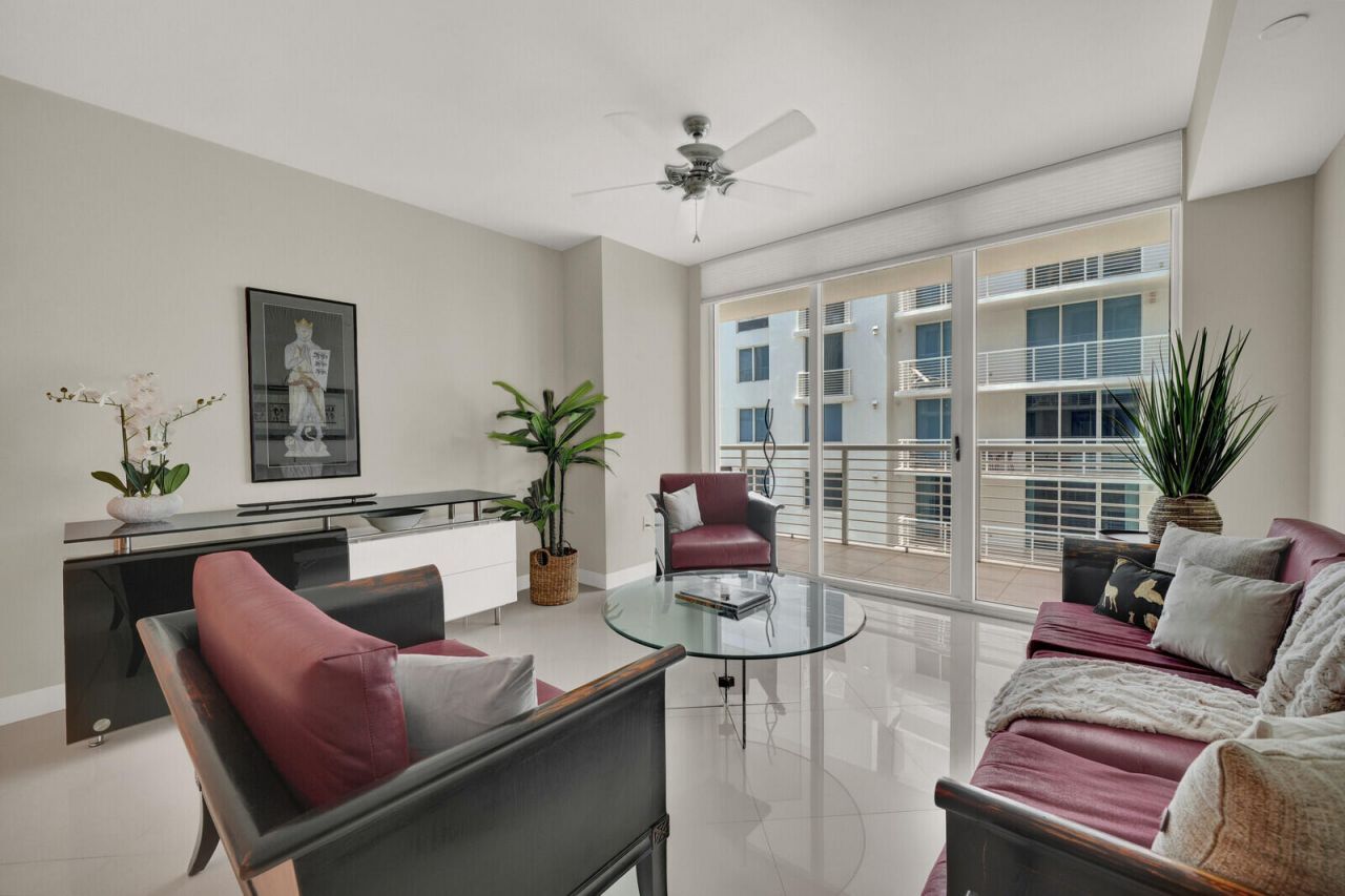 2831 N Ocean Boulevard, Unit 1006N, Fort Lauderdale, FL 33308 Photo