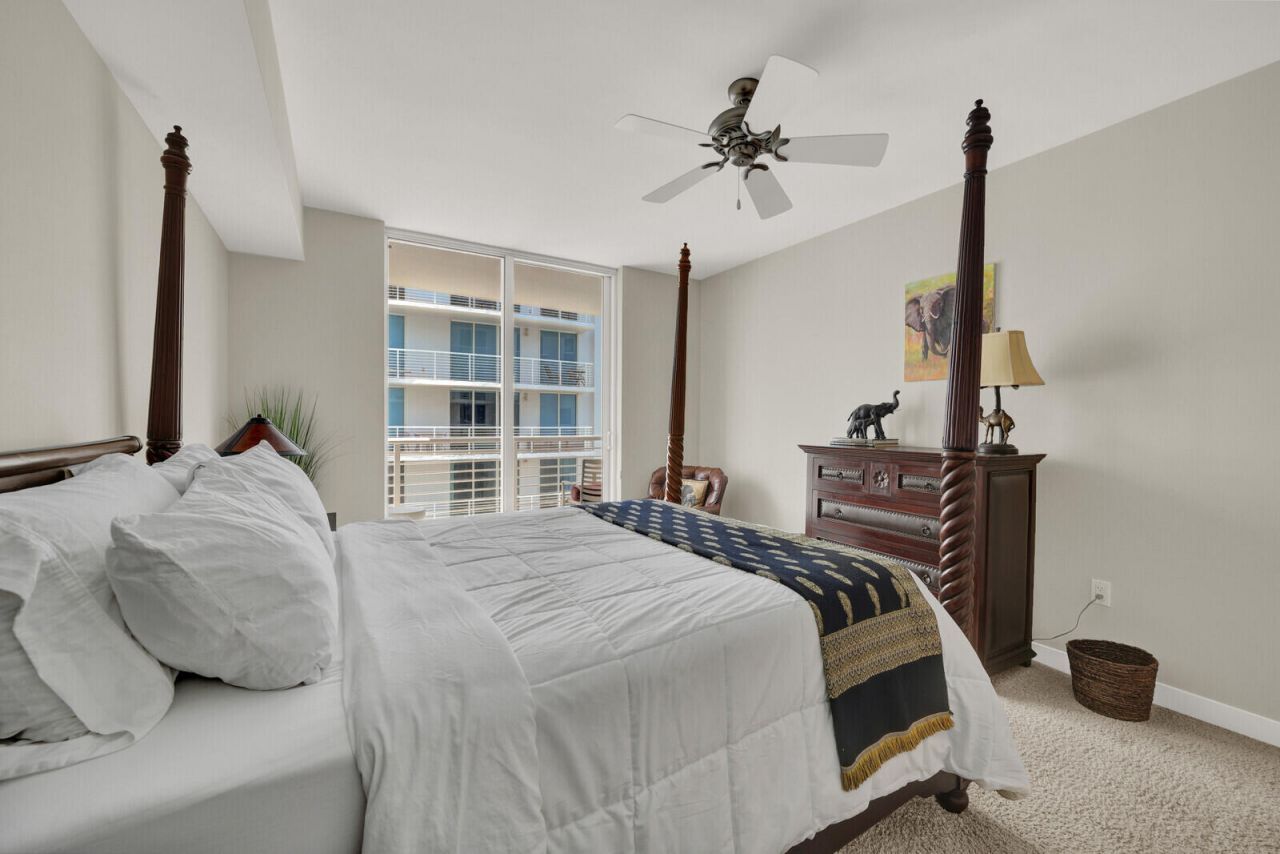 2831 N Ocean Boulevard, Unit 1006N, Fort Lauderdale, FL 33308 Photo