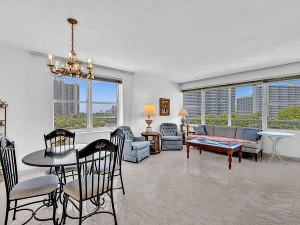 3300 NE 36th Street, Unit 516, Fort Lauderdale, FL 33308