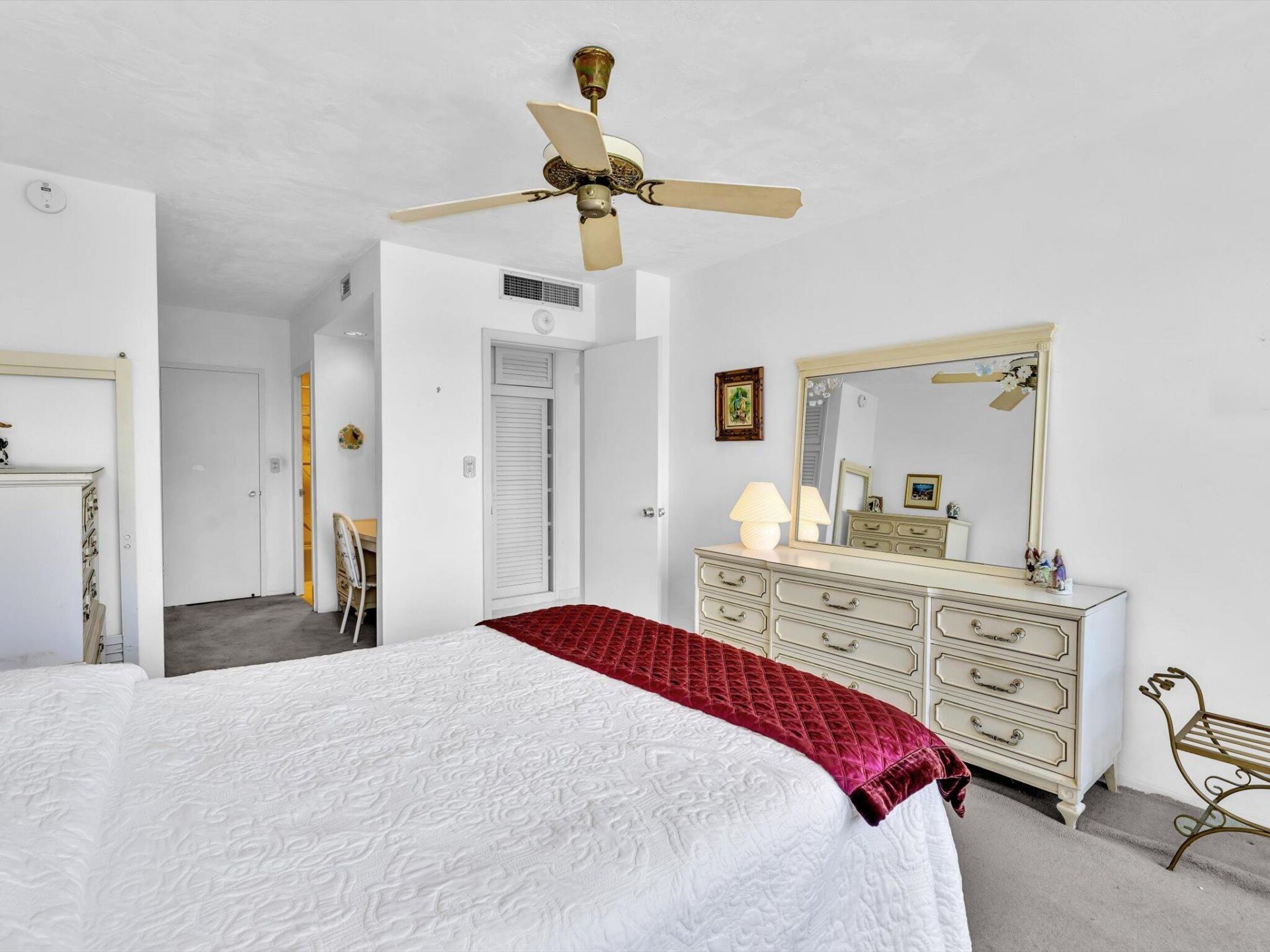 3300 NE 36th Street, Unit 516, Fort Lauderdale, FL 33308 Photo
