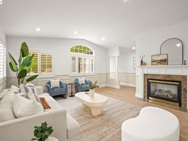 11 Rudgear Dr, Walnut Creek, CA 94596
