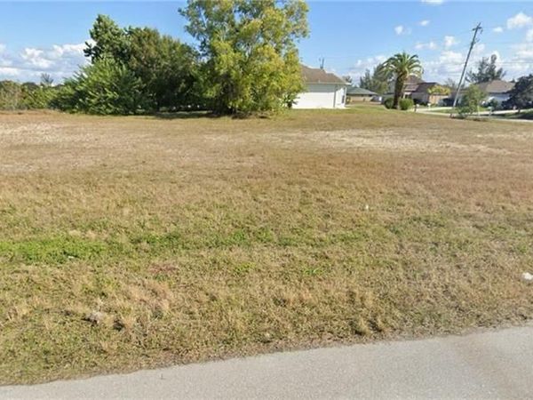 2519 NW 9th AVE , CAPE CORAL, FL 33993