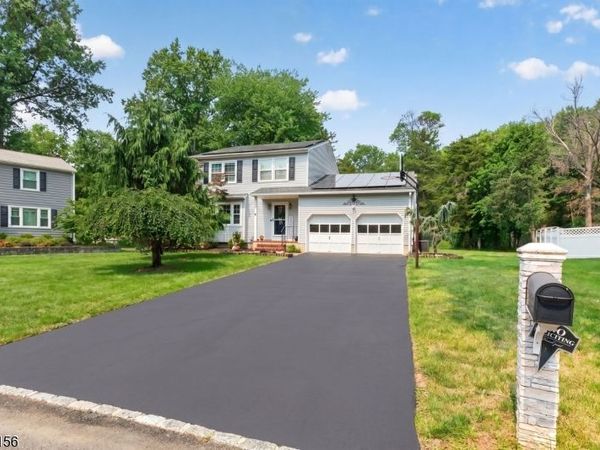 238 Sutphin Ln, Hillsborough, NJ 08844