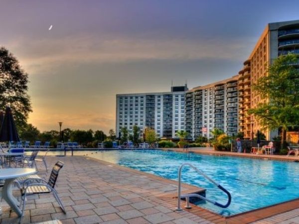 2 Claridge Dr. 1BW, Verona, NJ 07044