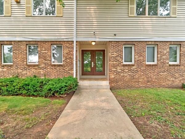 14 Lawrence St, Bloomfield, NJ 07003