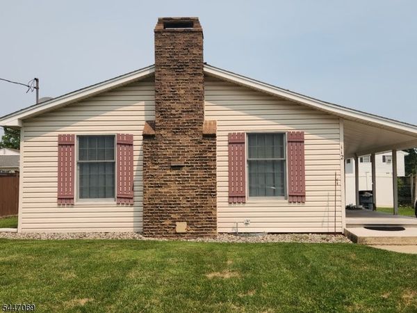 112 Brentwood Rd, Raritan, NJ 08869