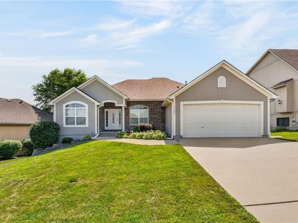 1126 N Glenview Avenue, Independence, MO 64056