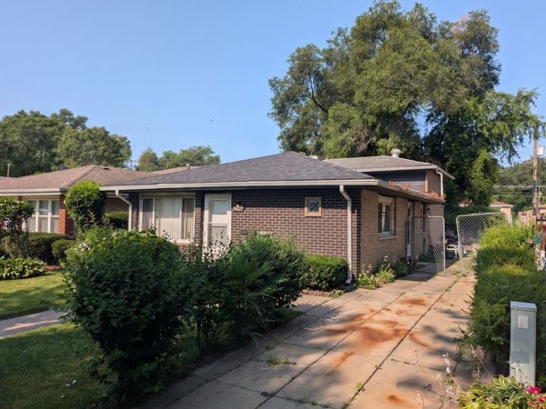 14226 S Marquette Avenue , Burnham, IL 60633