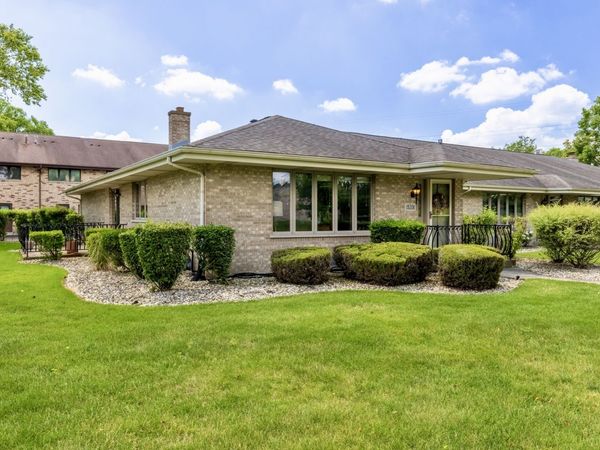 18201 Lynn Drive , Unit 109, Orland Park, IL 60467