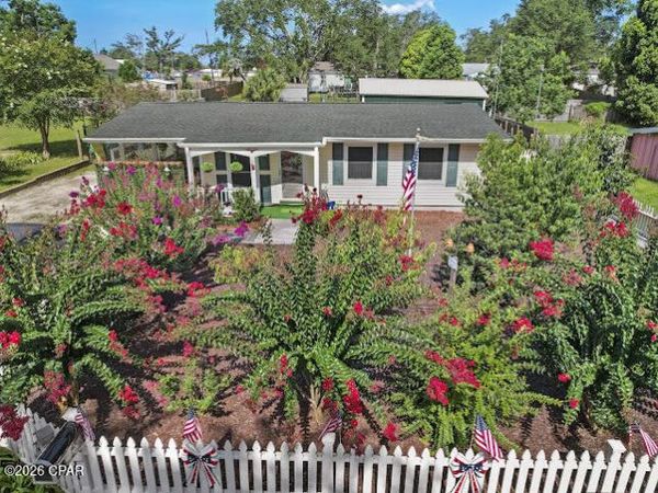 123 Rowe Avenue, Panama City, FL 32401