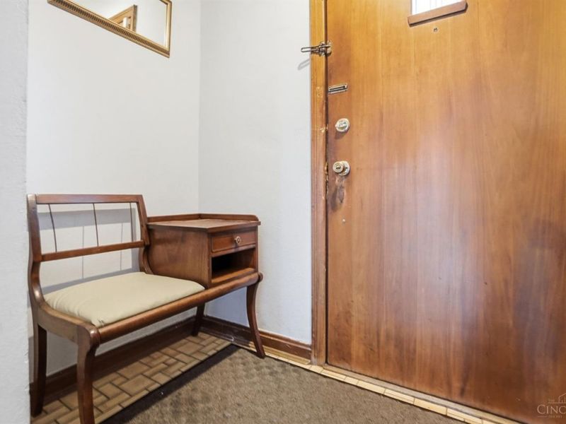 1035 Cheyenne, Cincinnati, OH 45216 Photo 7