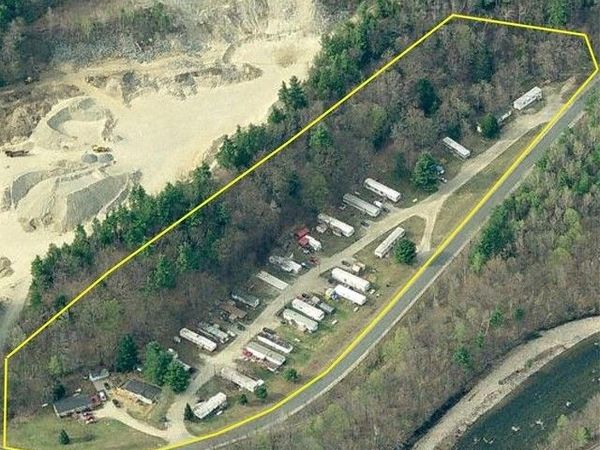 280 Zoar Rd, Charlemont, MA 01339