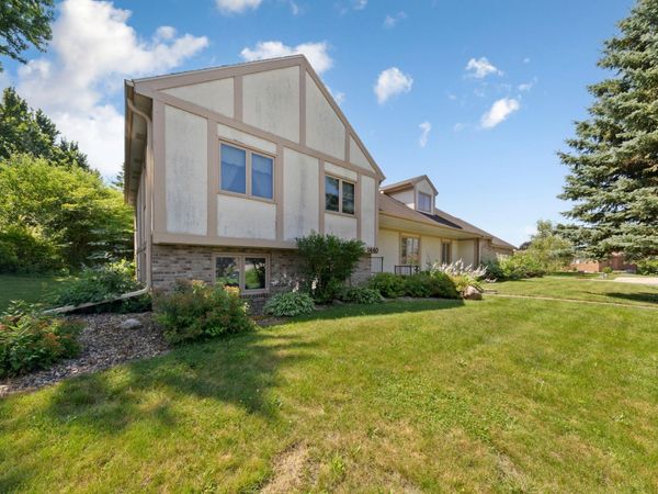 1440 Sunset Drive SW, Owatonna, MN 55060