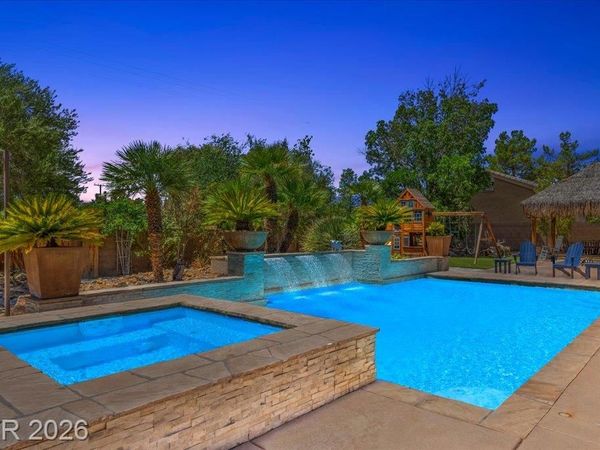 7631 Gracemoor Court, Las Vegas, NV 89149