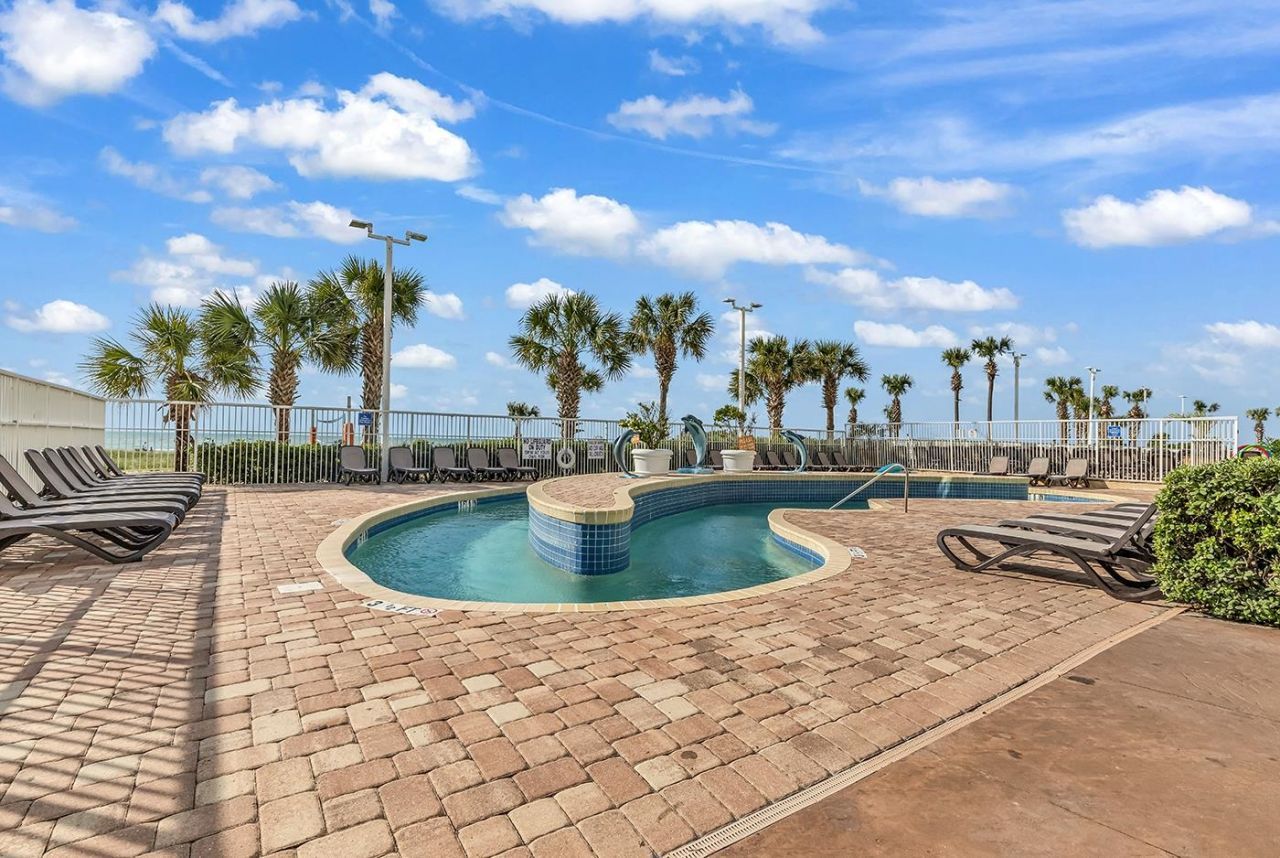5300 N Ocean Blvd.  Photo 30