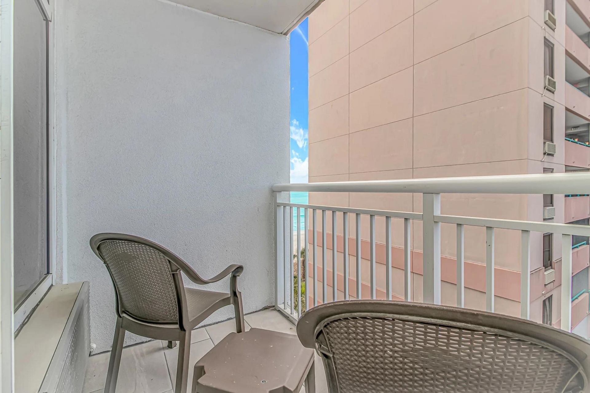 2201 S Ocean Blvd.  Photo 17