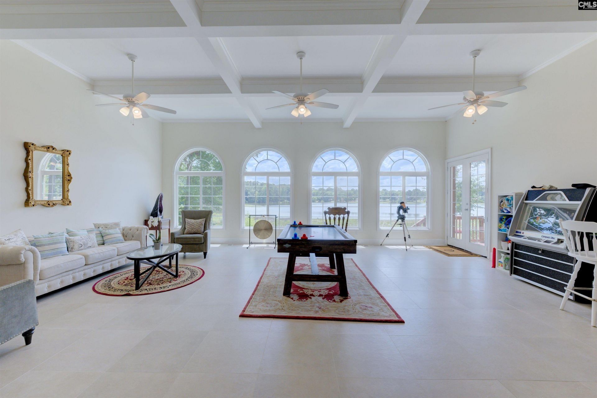 305 Northlake Road  Photo 16