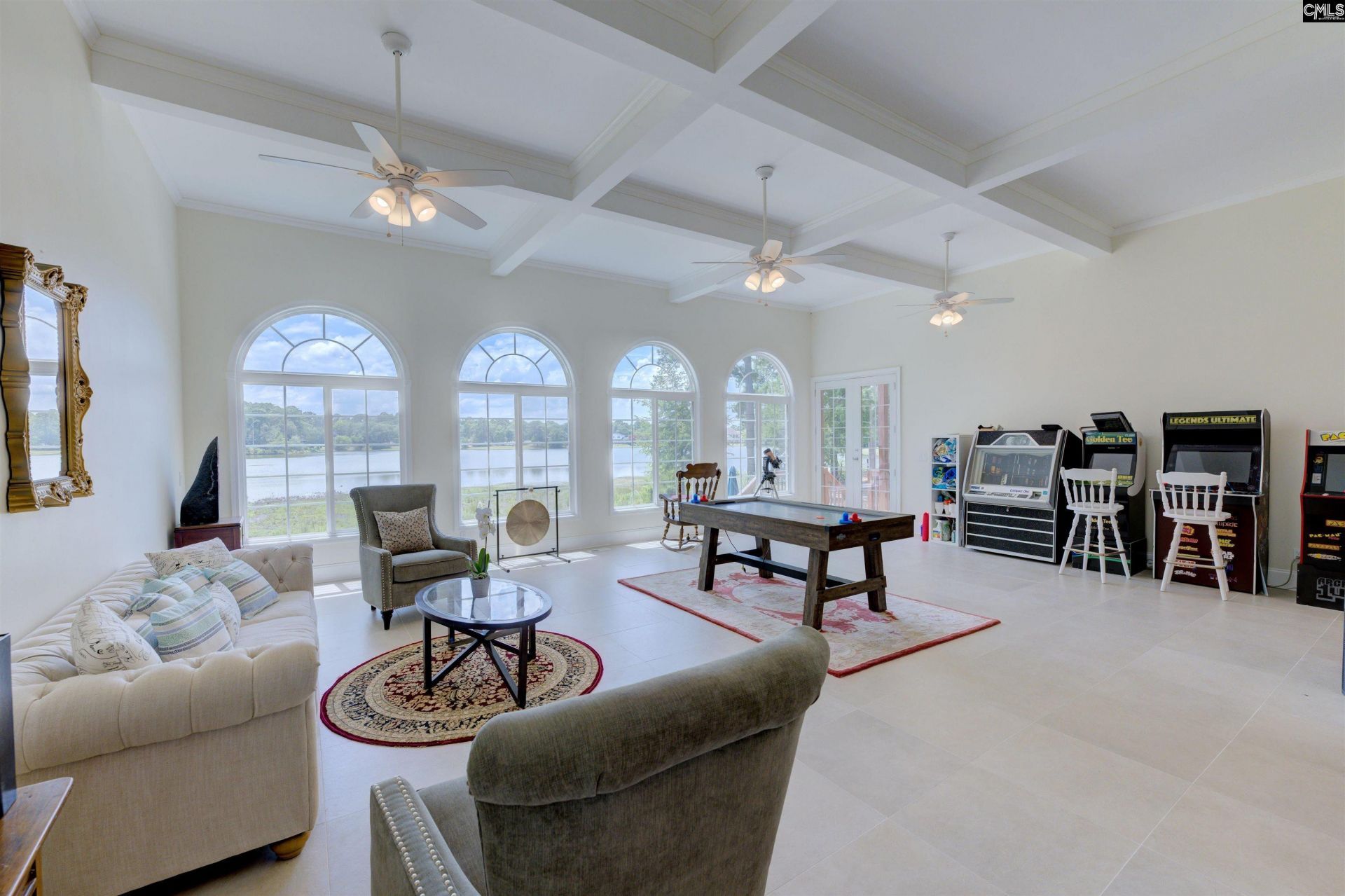 305 Northlake Road  Photo 6
