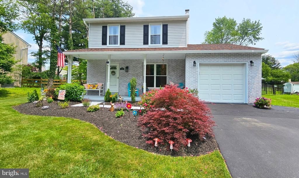 1519 SILVER LAKE ROAD, LANGHORNE, PA 19047