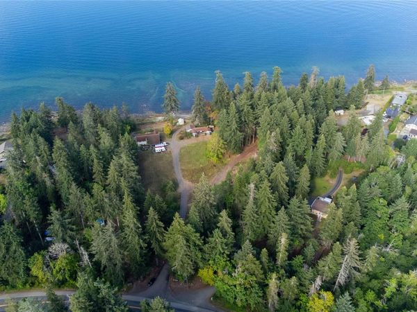 4472 Island Hwy S, Royston, BC V9N 9T1